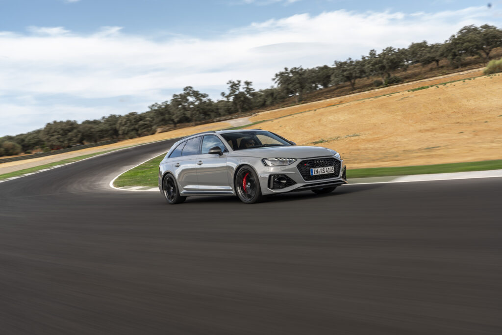 Audi RS 4 Avant 